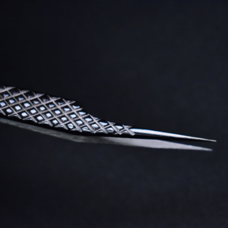 Noir Edition Fibre Tip Tweezers